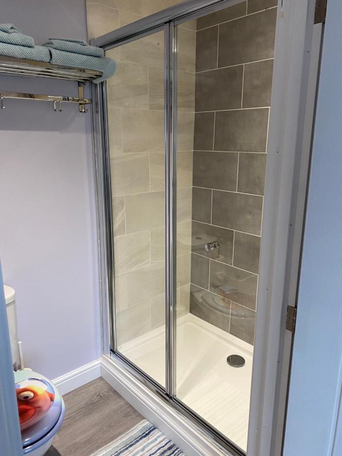 Modern Luxury 1 Bed Apartment With Parking Near Stansted Airport Stansted Mountfitchet Exterior foto